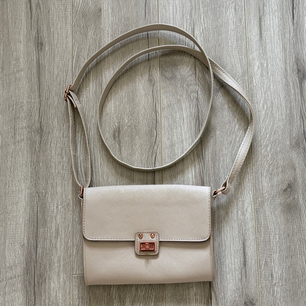 Atmosphere Cream Crossbody Bag with Gold Accents